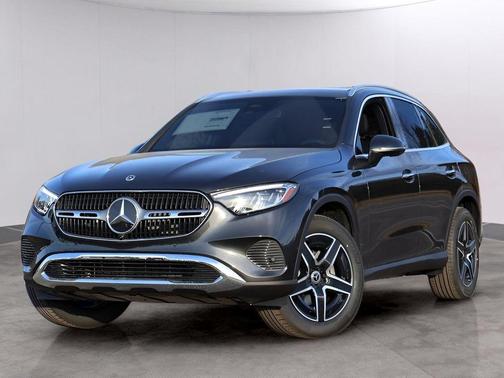 Graphite Gray Metallic 2026 Mercedes-Benz GLC 300 Base 4MATIC