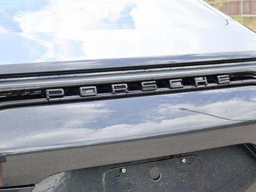 2022 Porsche Panamera 4