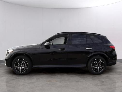 2026 Mercedes-Benz GLC 300 Base 4MATIC