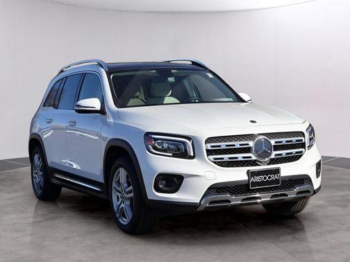 Polar White 2026 Mercedes-Benz GLB 250 Base 4MATIC