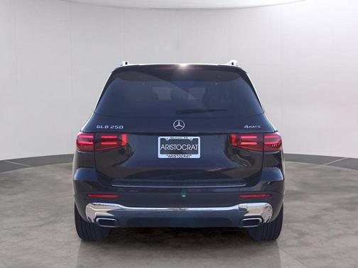 2026 Mercedes-Benz GLB 250 Base 4MATIC