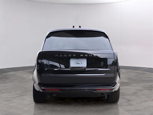 2025 Land Rover Range Rover P400 SE