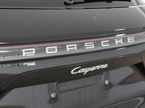 2020 Porsche Cayenne Base
