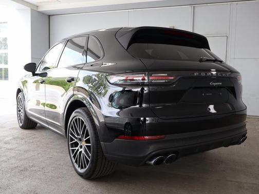 2020 Porsche Cayenne Base