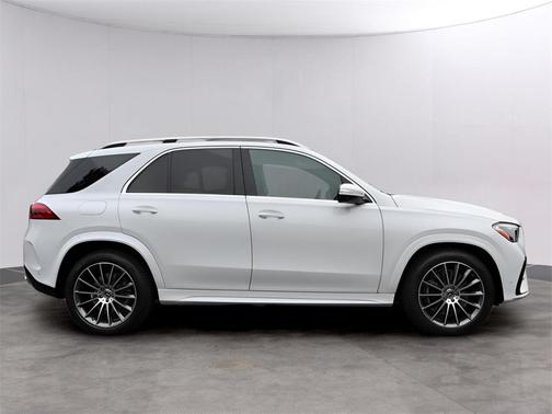 2026 Mercedes-Benz GLE 450e Base 4MATIC