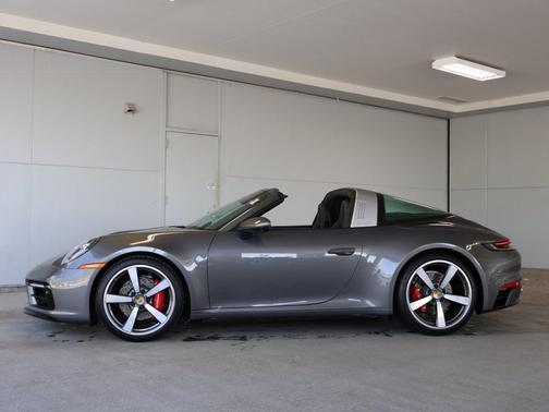 2021 Porsche 911 Targa 4S