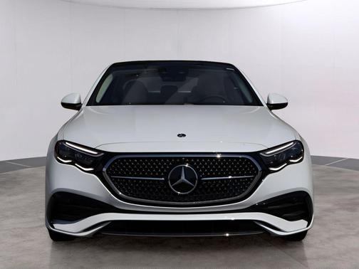 MANUFAKTUR Moonlight White Metallic 2026 Mercedes-Benz E-Class E 350 4MATIC