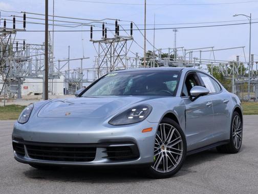 2019 Porsche Panamera 4