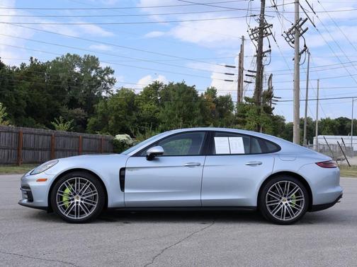2019 Porsche Panamera 4