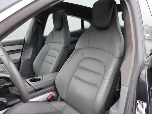 2020 Porsche Taycan 4S