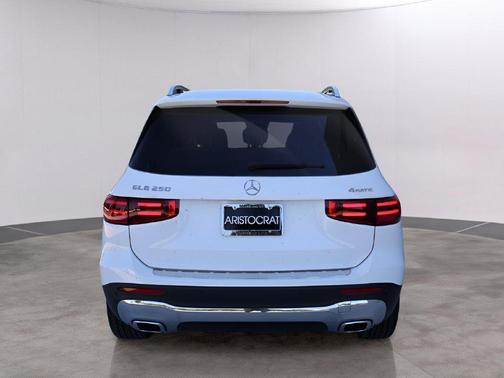 White 2026 Mercedes-Benz GLB 250 Base 4MATIC