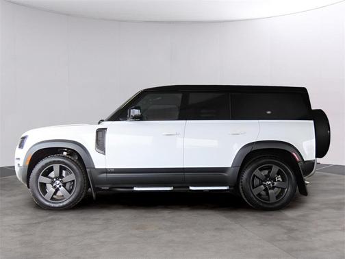 2024 Land Rover Defender P500 SE