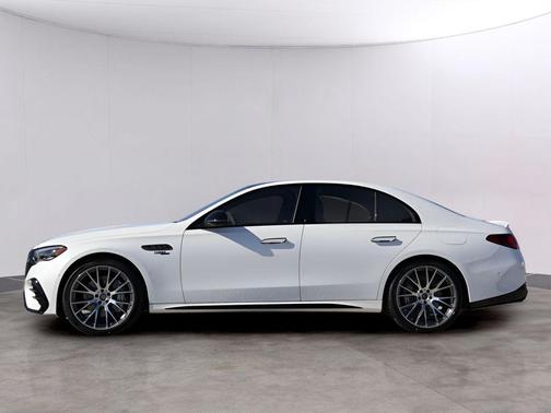 MANUFAKTUR Moonlight White Metallic 2026 Mercedes-Benz AMG E 53 Base