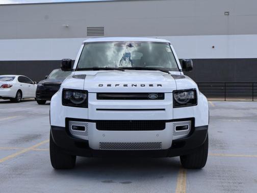 Fuji White 2024 Land Rover Defender P400 S
