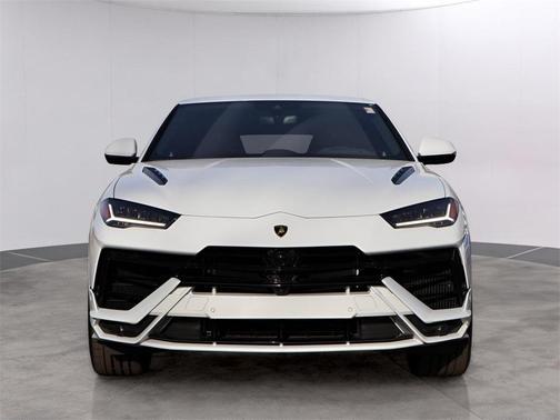 2024 Lamborghini Urus S