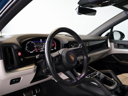 2024 Porsche Cayenne S