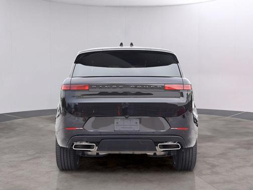 Santorini Black 2026 Land Rover Range Rover Sport P400 Dynamic SE