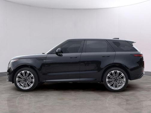 Santorini Black 2026 Land Rover Range Rover Sport P400 Dynamic SE