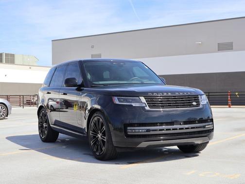 Santorini Black 2024 Land Rover Range Rover P530 SE