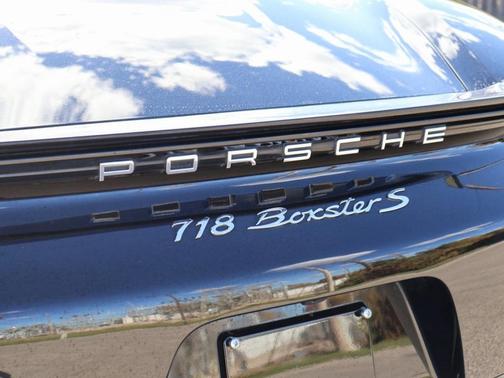 2019 Porsche 718 Boxster S