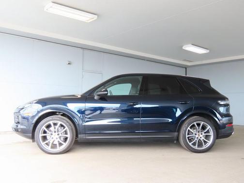 2020 Porsche Cayenne Base