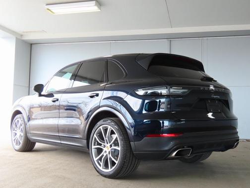 2020 Porsche Cayenne Base