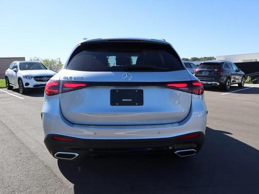 2026 Mercedes-Benz GLC 300 Base 4MATIC