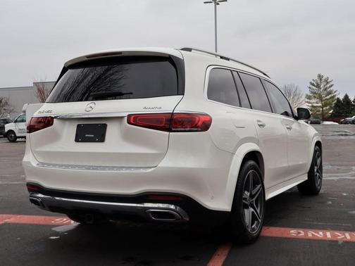 2022 Mercedes-Benz GLS 450 4MATIC