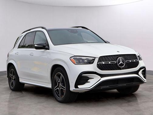 885MOONLIGHTWHITE 2026 Mercedes-Benz GLE 450 4MATIC