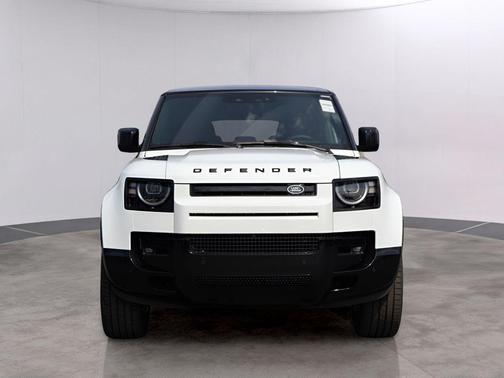 2026 Land Rover Defender P400 X-Dynamic SE