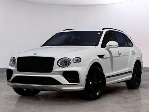 Ghost White Pearlescent 2021 Bentley Bentayga Hybrid Base