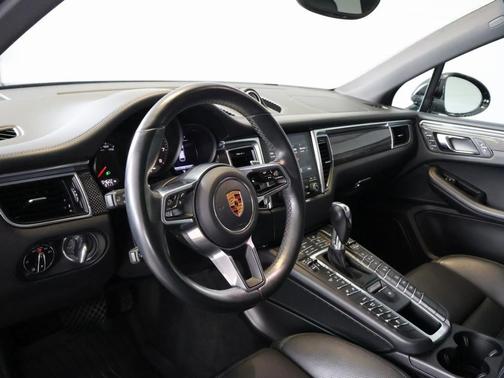 2017 Porsche Macan GTS