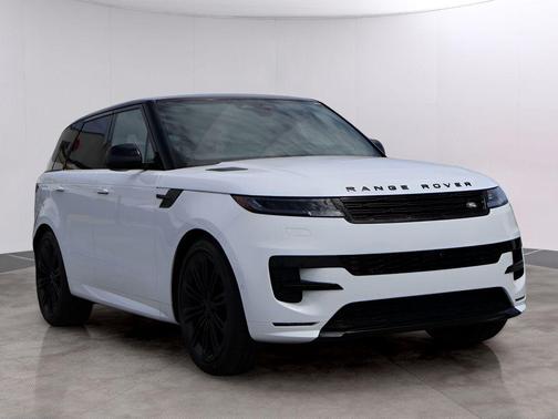 Fuji White 2026 Land Rover Range Rover Sport P400 Dynamic SE