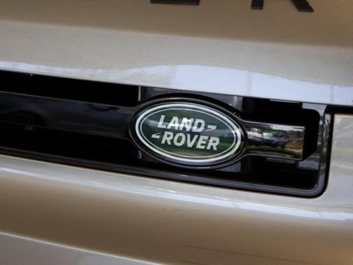 2025 Land Rover Defender P300