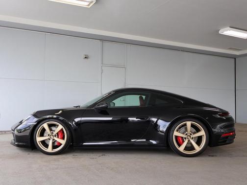 2020 Porsche 911 Carrera S