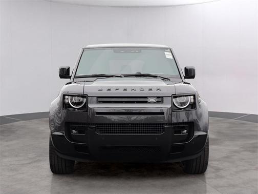 2026 Land Rover Defender 110 X-Dynamic SE