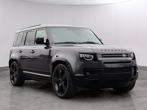 2026 Land Rover Defender 110 X-Dynamic SE