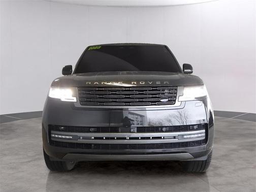 2023 Land Rover Range Rover P530 SE