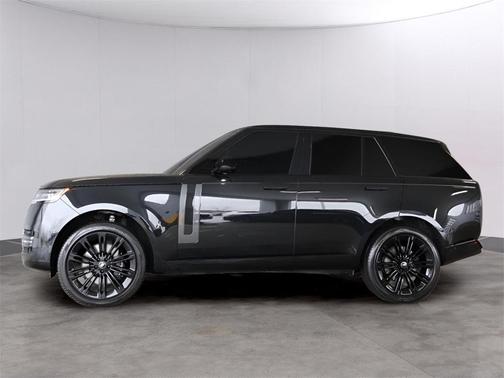 2023 Land Rover Range Rover P530 SE