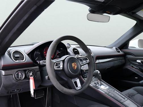 2019 Porsche 718 Cayman GTS