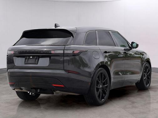 Carpathian Grey 2026 Land Rover Range Rover Velar P250 Dynamic SE