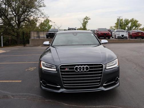 2016 Audi S8 4.0T Plus