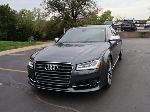 2016 Audi S8 4.0T Plus