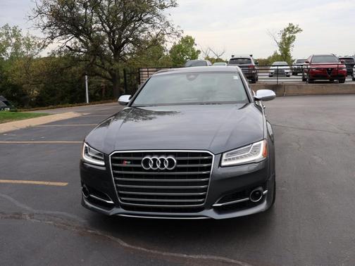 2016 Audi S8 4.0T Plus