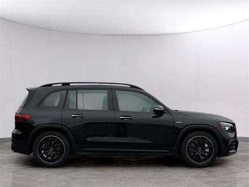 2026 Mercedes-Benz AMG GLB 35 Base