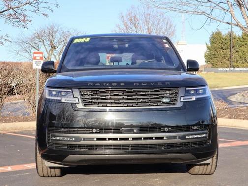 2023 Land Rover Range Rover P530 SE