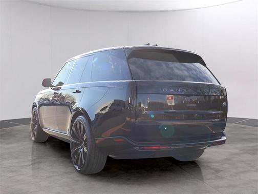 2023 Land Rover Range Rover P530 SE