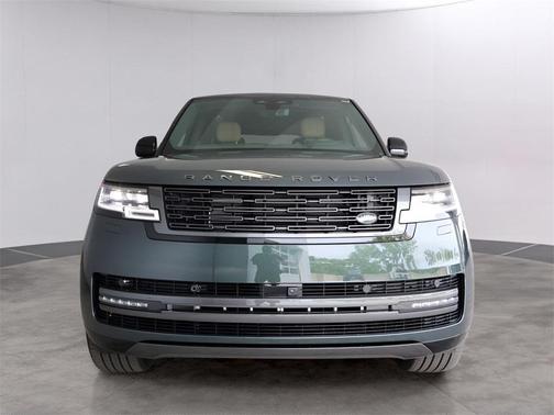 2025 Land Rover Range Rover P400 SE 7 Seat