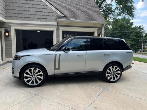 2023 Land Rover Range Rover P530 SE