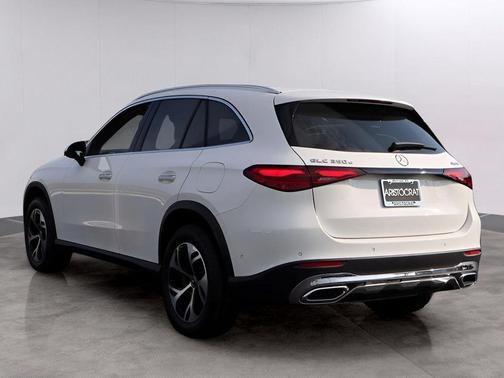2025 Mercedes-Benz GLC 350e Base 4MATIC
